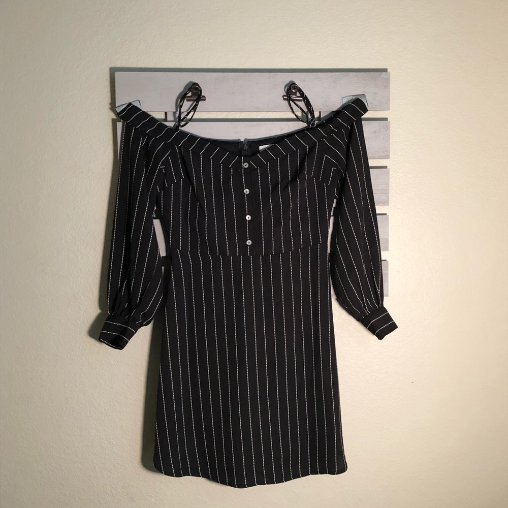 Gianni bini off the shoulder striped dress